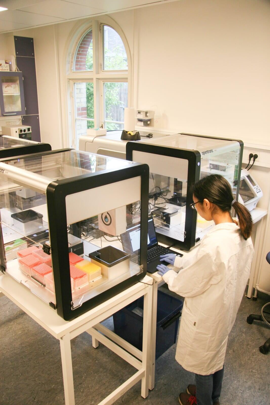 Setting up the laboratories in UCPH